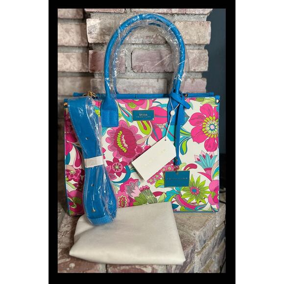 Trina Turk Large Floral Cloud Satchel Magnetic Snap Closure Blue Pinks Print - Picture 2 of 4